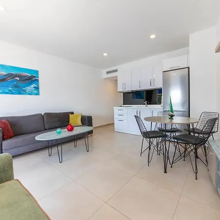 Luminous Seafront With Fascinating Sea View In The Heart Of * בודרום