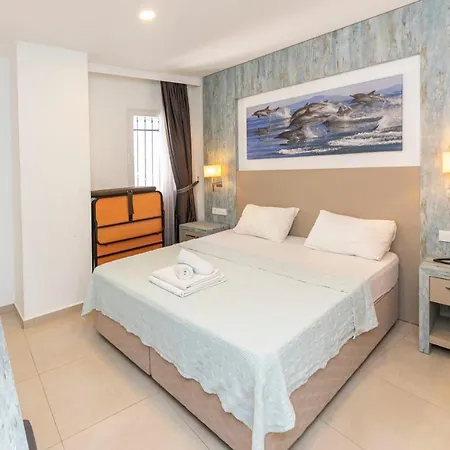 Apartamento Luminous Seafront With Fascinating Sea View In The Heart Of